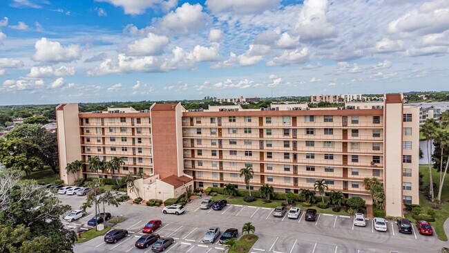 Foto del edificio - 14671 Bonaire Blvd
