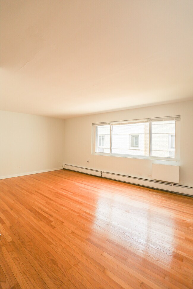 Foto del edificio - 6717 N Hermitage Ave