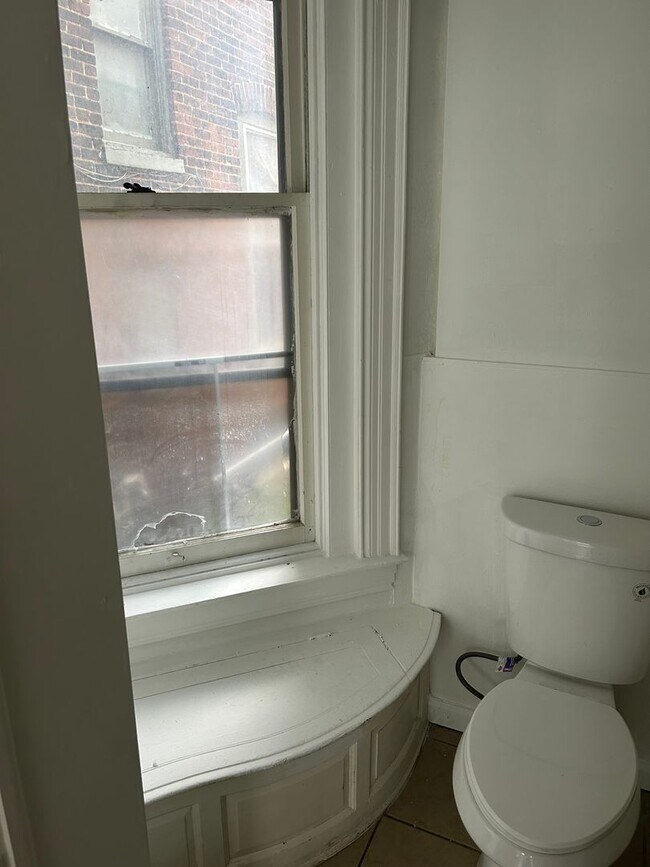 Foto del edificio - 106 S Pershing Ave