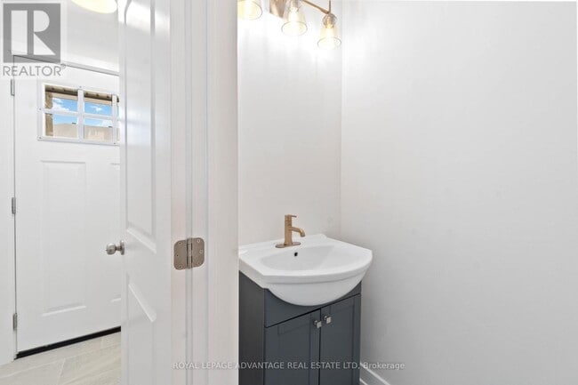 Building Photo - 14 Margaret Graham Ter