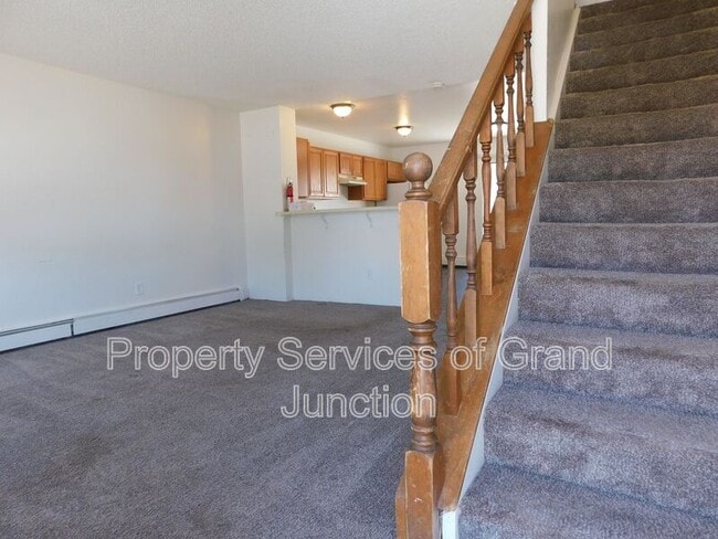 Building Photo - 3245 Downey Ct