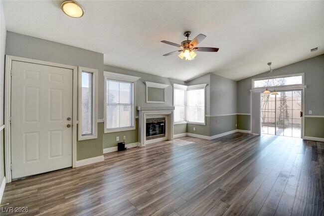 Foto del edificio - 7221 Single Pine Dr