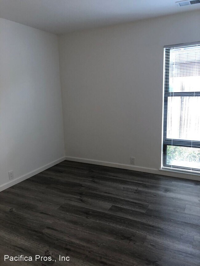 Building Photo - 3 br, 2 bath House - 15 Blue Heron Court