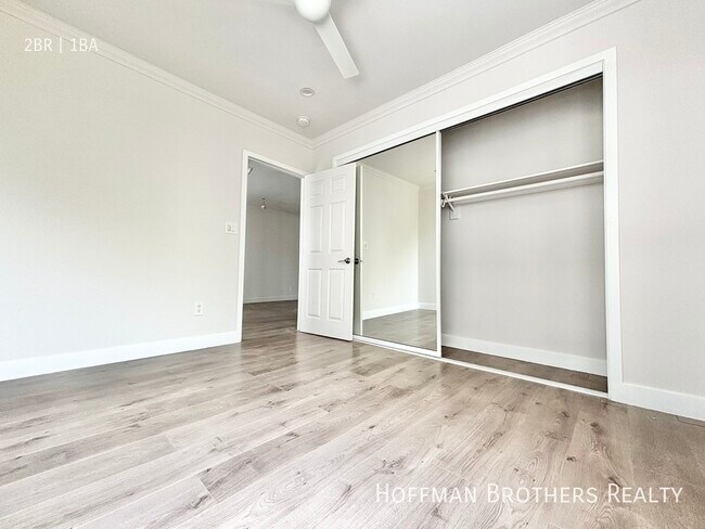 Building Photo - 837 S Wilton Pl. Los Angeles, CA 90005