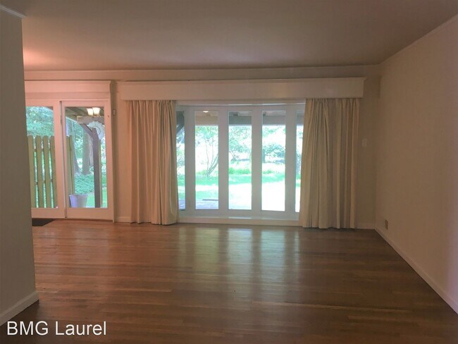 Foto del edificio - 3 br, 2 bath House - 803 Leverton Rd