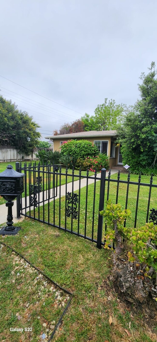 Building Photo - 12402 Killion St Building Photo - 12402 Killion St