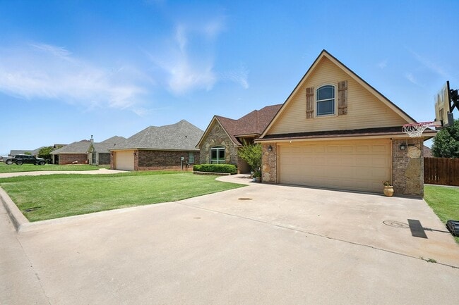 Building Photo - 7625 Tuscany Dr