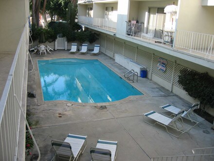 Foto del edificio - West View Apartments