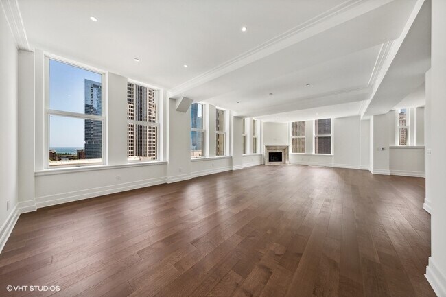 Building Photo - 435 N Michigan Ave
