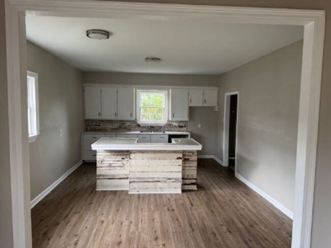 Building Photo - 408 E Michigan Ave