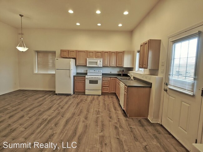 Building Photo - 1 br, 1 bath House - 17022 Island View Dr