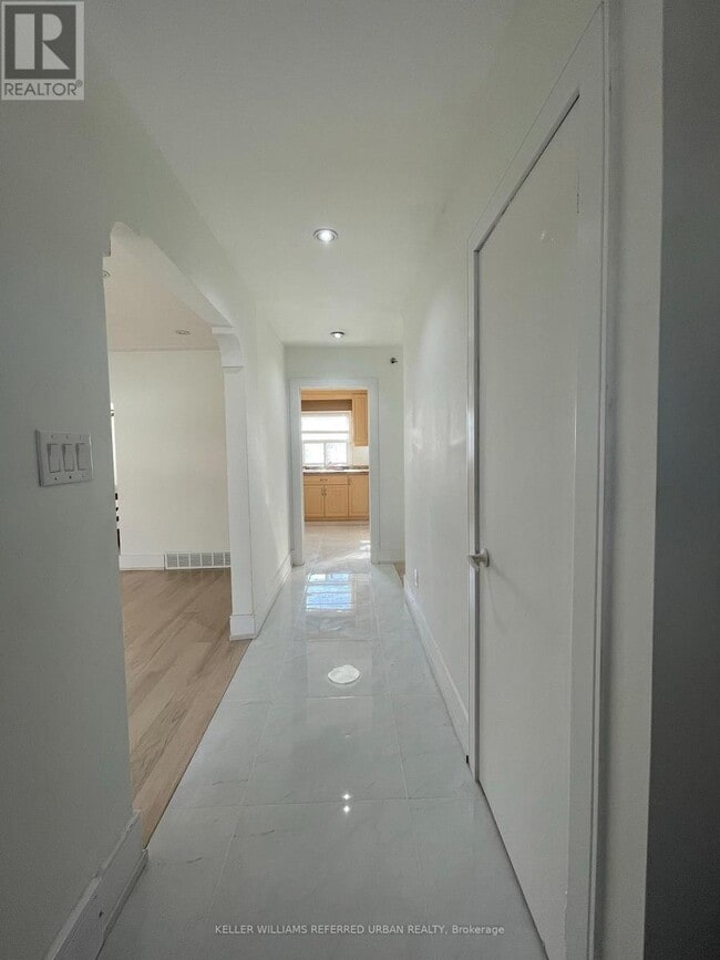 Building Photo - 12 Erie St