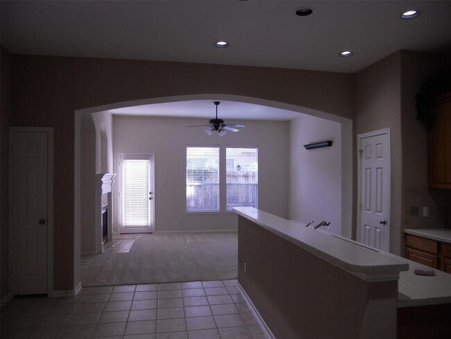 Foto del edificio - 21607 Spring Vine Ln
