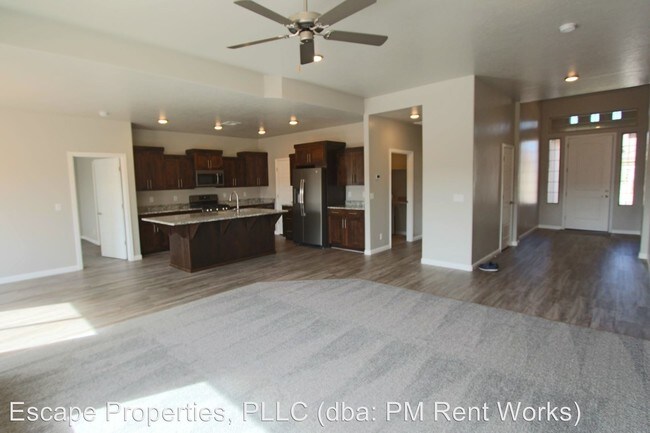 Building Photo - 4 br, 2 bath House - 630 N. Sage Crest Dr