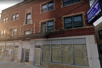 Building Photo - 3405 W Fullerton Ave