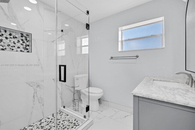 Foto del edificio - 4732 NW 168th Terrace