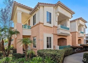Building Photo - 11450 Via Rancho San Diego