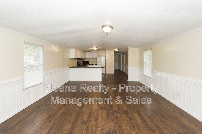 Building Photo - 235 Sedgewick Rd
