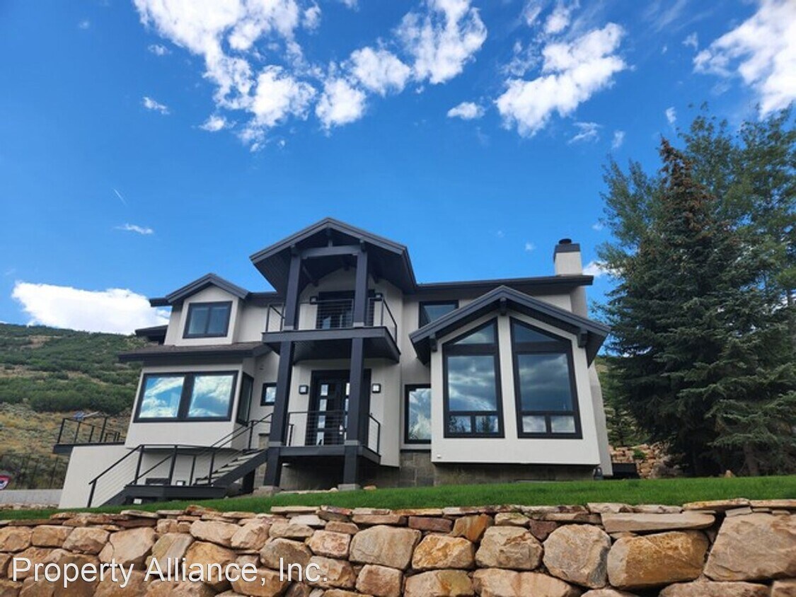 Foto principal - 6 br, 4.5 bath House - 2516 Daybreaker Drive