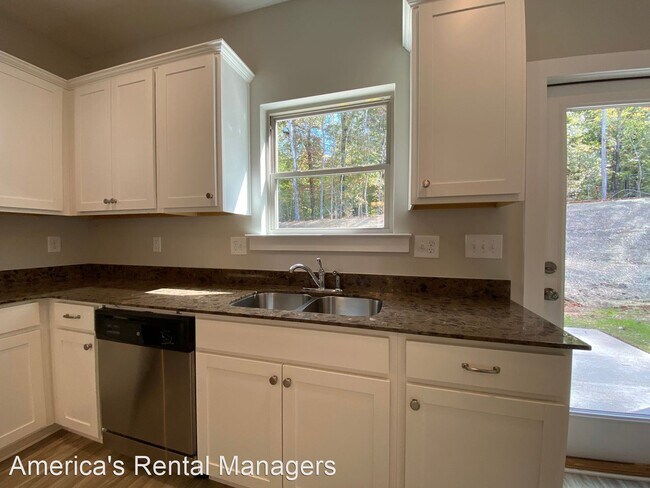 Building Photo - 4 br, 2.5 bath House - 7931 St. James Drive