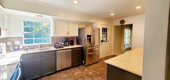 Cocina - 9058 Baker Dr