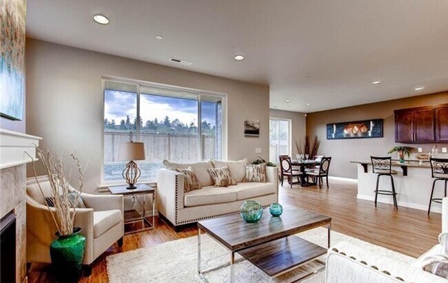 Foto del edificio - Beautiful 4 bedroom 2.5 bath house in Auburn