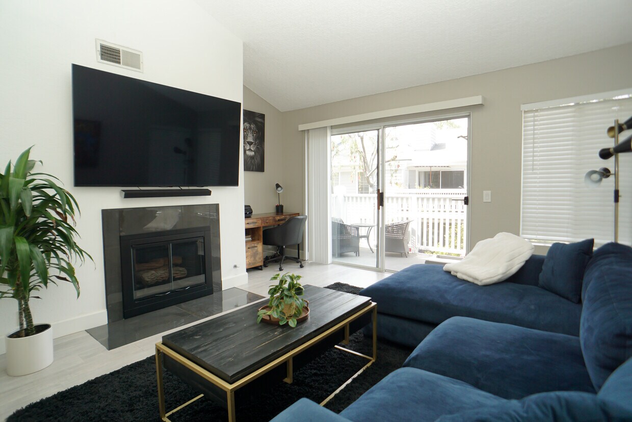 Primary Photo - 1302 W Park Western Dr