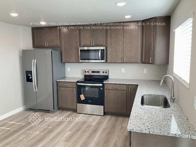 Building Photo - 11739 Mission Peak Pl