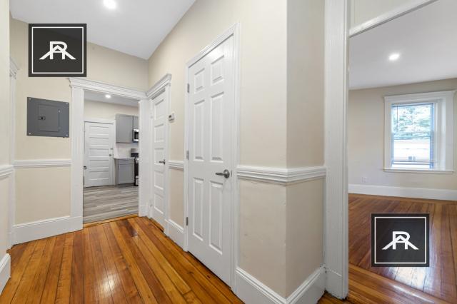 Foto del edificio - 3 bedroom in Brighton MA 02135