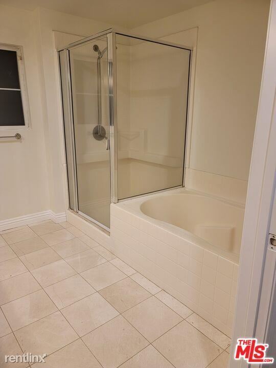 Foto del edificio - 2 br, 2 bath Condo - 601 N Serrano Ave Ste...
