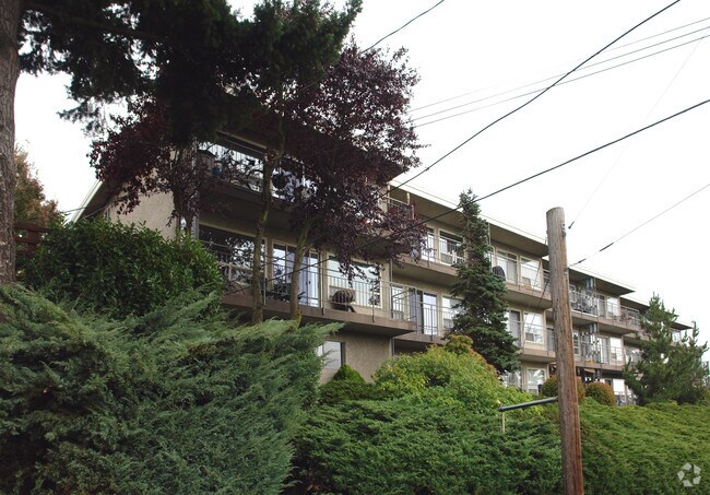 Fountain Court Apartments 2516 14th Ave W Seattle WA 98119 Fountain Court Apartments 2516 14th Ave W Seattle WA 98119