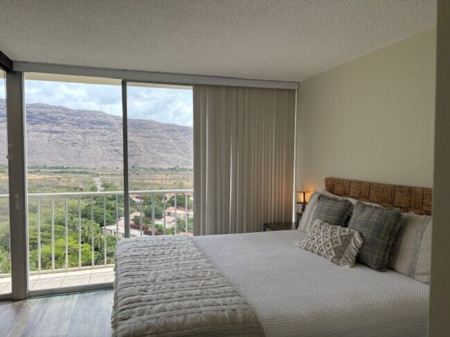 Foto del edificio - Makaha Valley Towers - One Bedroom