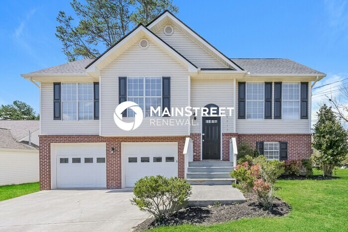 3 Bedroom Pet-Friendly Home in KNOXVILLE, TN with Main Street Renewal - 3 Bedroom Pet-Friendly Home in KNOXVILLE, TN with Main Street Renewal