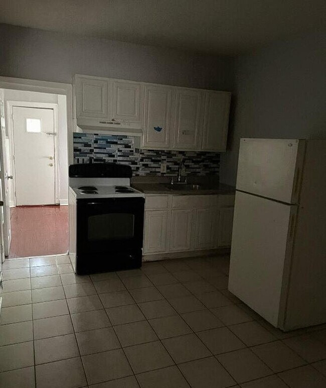 Foto del edificio - 4942 N 7th St