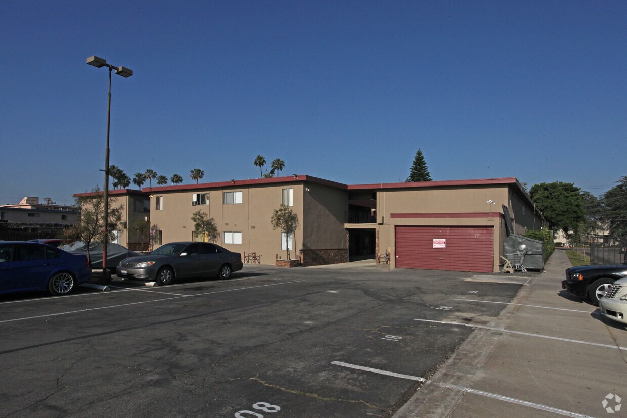 Building Photo - Woodman Apartments