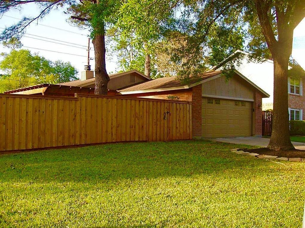 Primary Photo - 8603 Pine Shores Dr