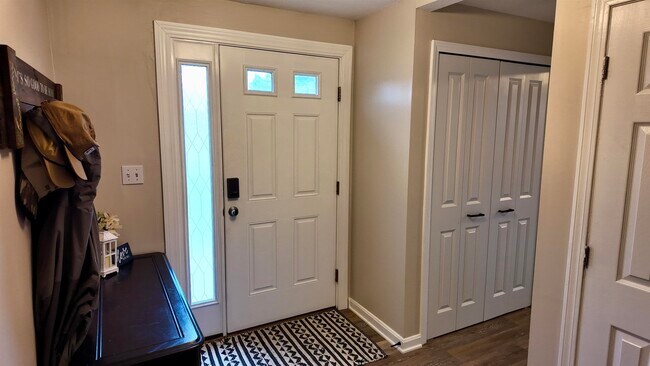 Foto del edificio - 86 Pendleton Ln