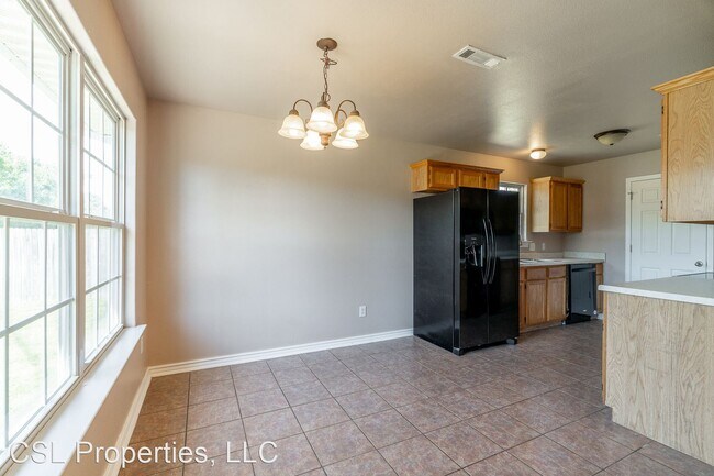 Building Photo - 3 br, 2 bath House - 1335 Middle Fork Road