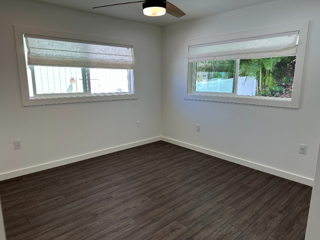 Building Photo - 1235 Manulani St