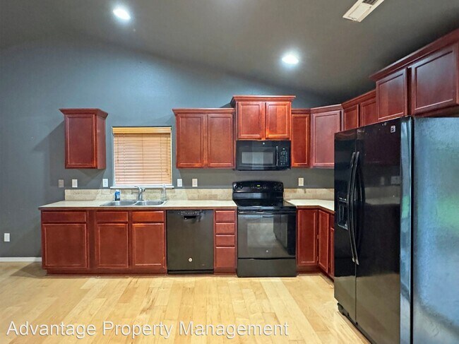 Foto del edificio - 3 br, 2 bath House - 2668 Brianna St NW