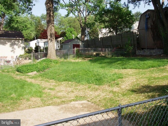 Building Photo - 3010 Ferndale St