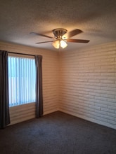 Building Photo - 1041 N Mesa Dr