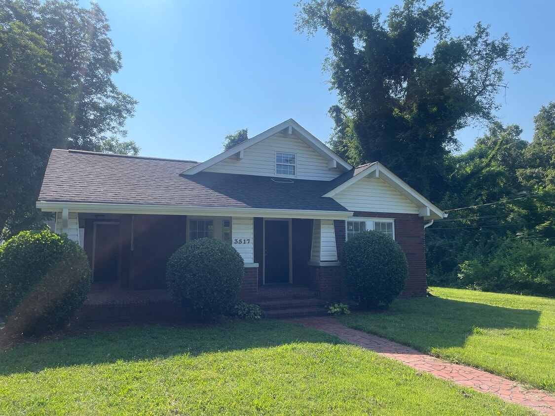 Primary Photo - 3517 N Glenn Ave