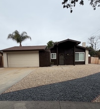 Building Photo - 901 W Crestview St