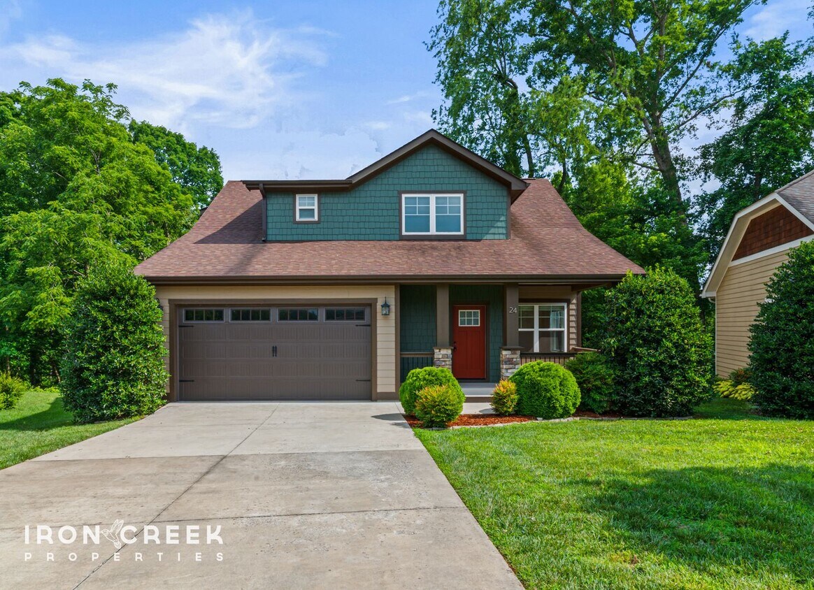Foto principal - Stunning Craftsman Home in Arden - Modern ...