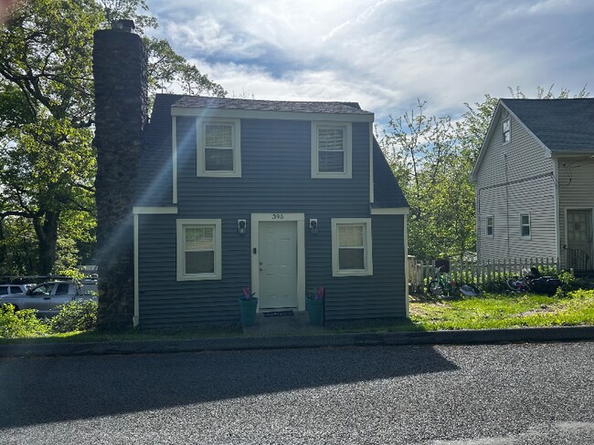 Foto del edificio - 395 Old Waterbury Rd