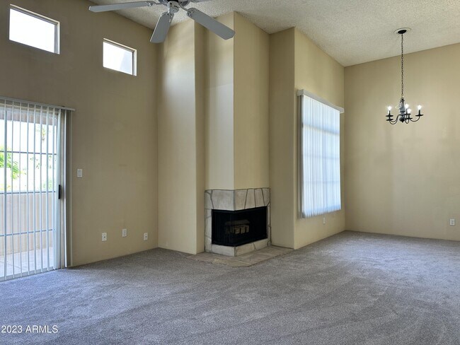 Foto del edificio - 11333 N 92nd St