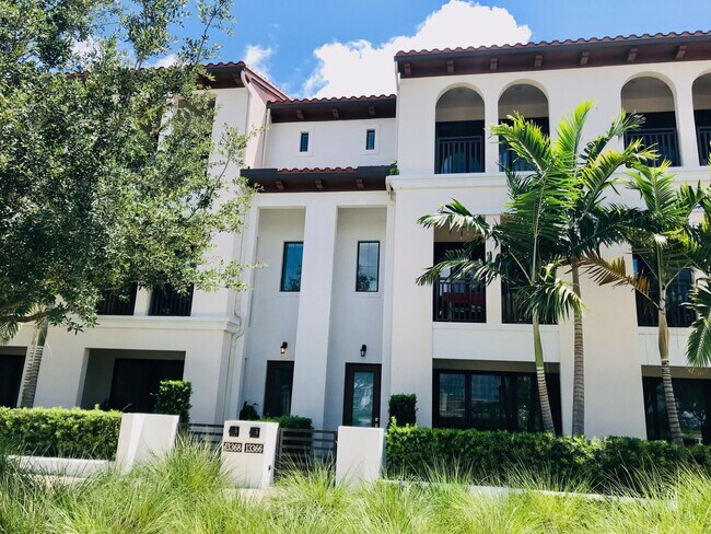 Foto del edificio - 13366 Alton Rd