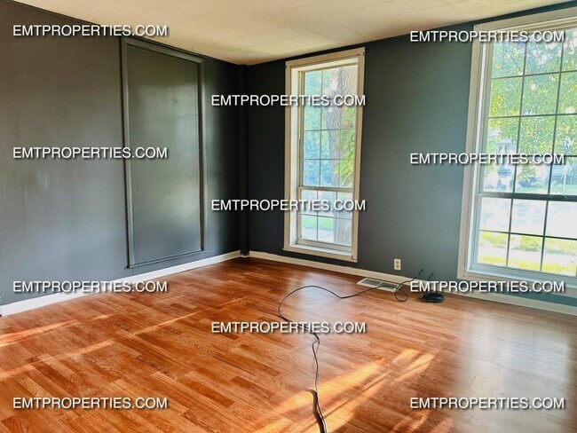 Building Photo - 416 East Ave