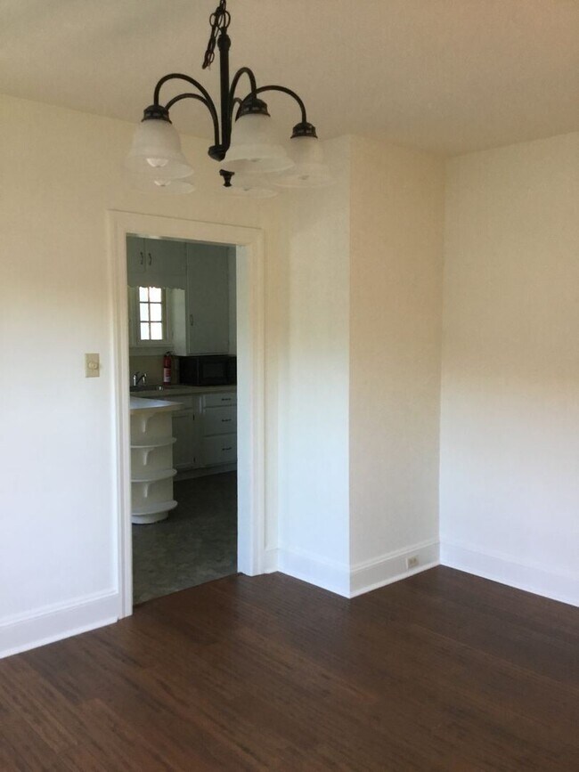 Foto del edificio - 3 br, 2 bath House - 2090 NEW DANVILLE PIKE